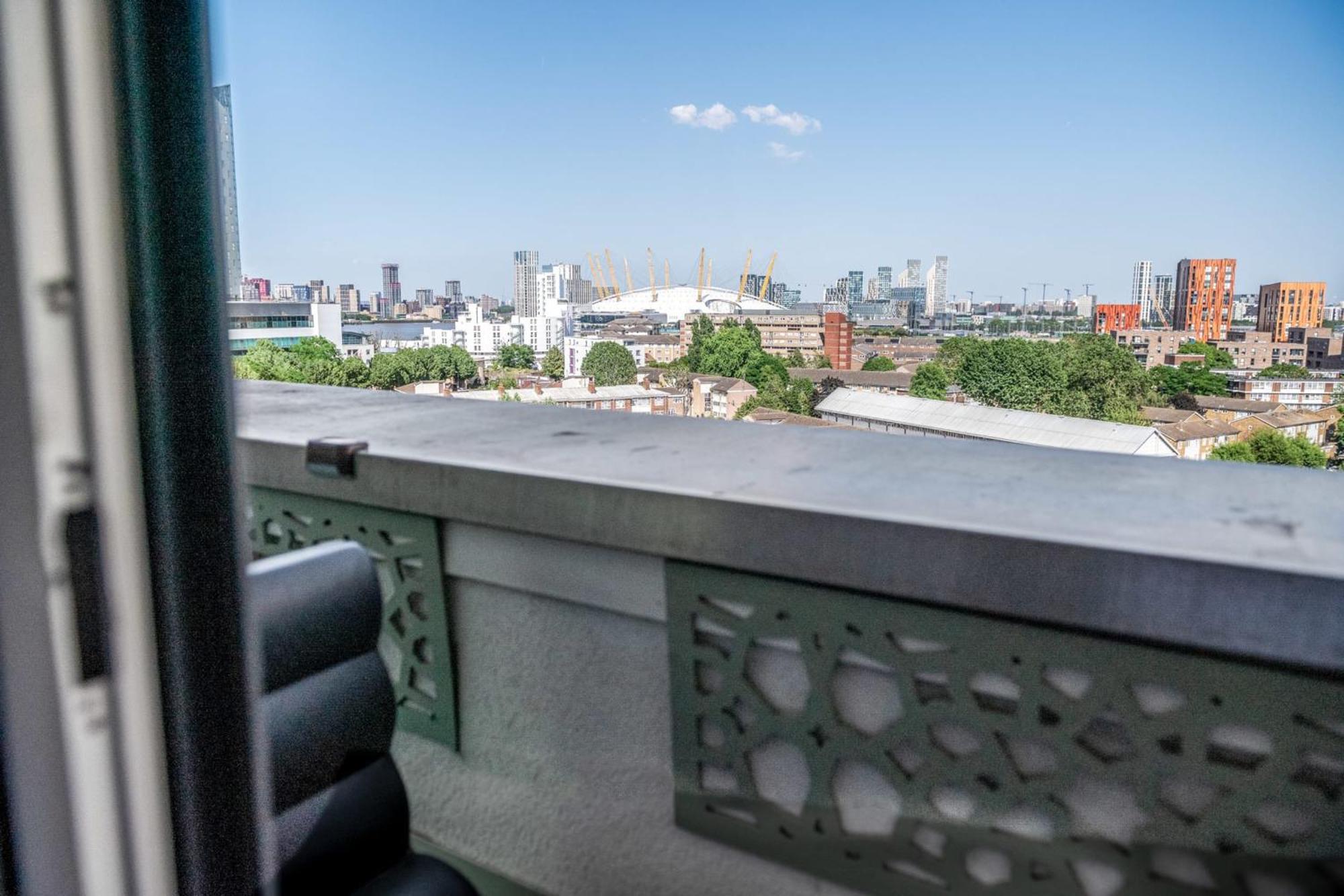 Apartament Canary Wharf Retreat With Free Secure Parking