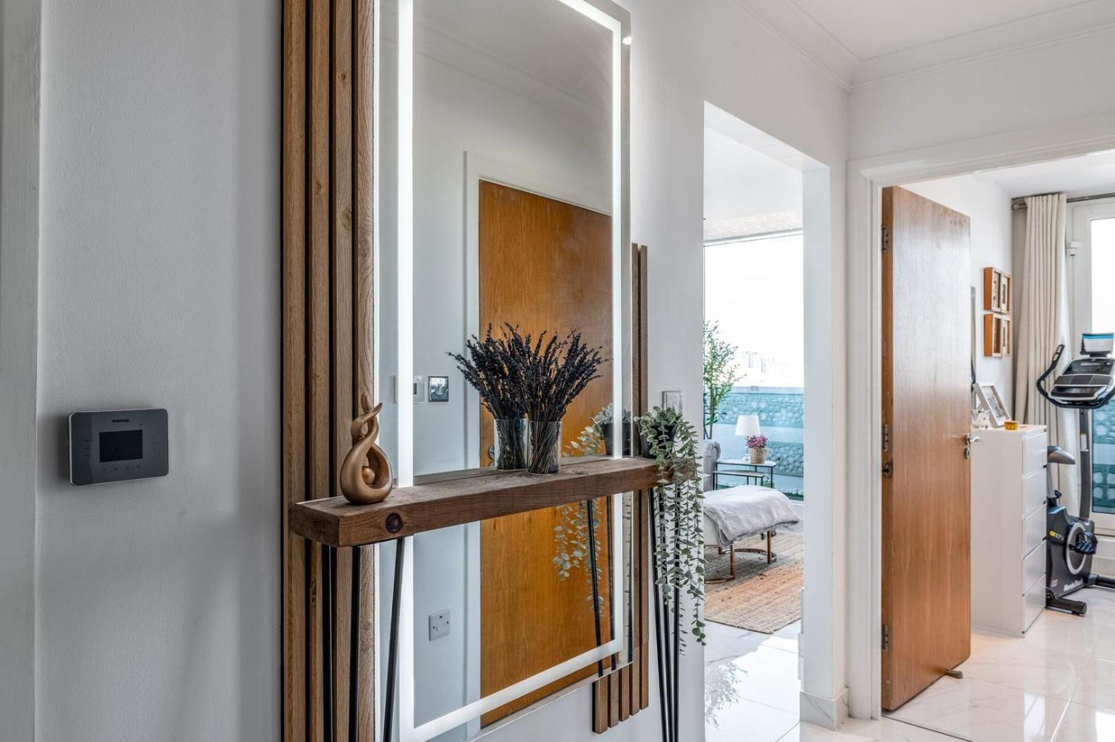 Apartament Canary Wharf Retreat With Free Secure Parking